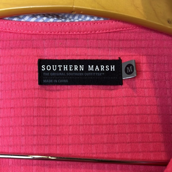 Southern Marsh FieldTec™ Dune Pullover Pink w/ Seersucker size Medium - Picture 10 of 10